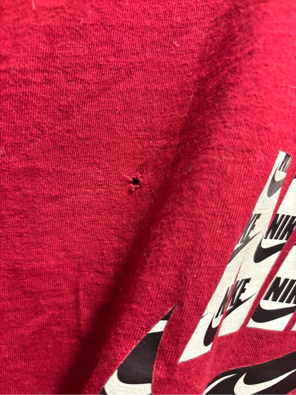 NIKE Surpreme Men’s T-shirt Size Medium - Picture 3 of 4